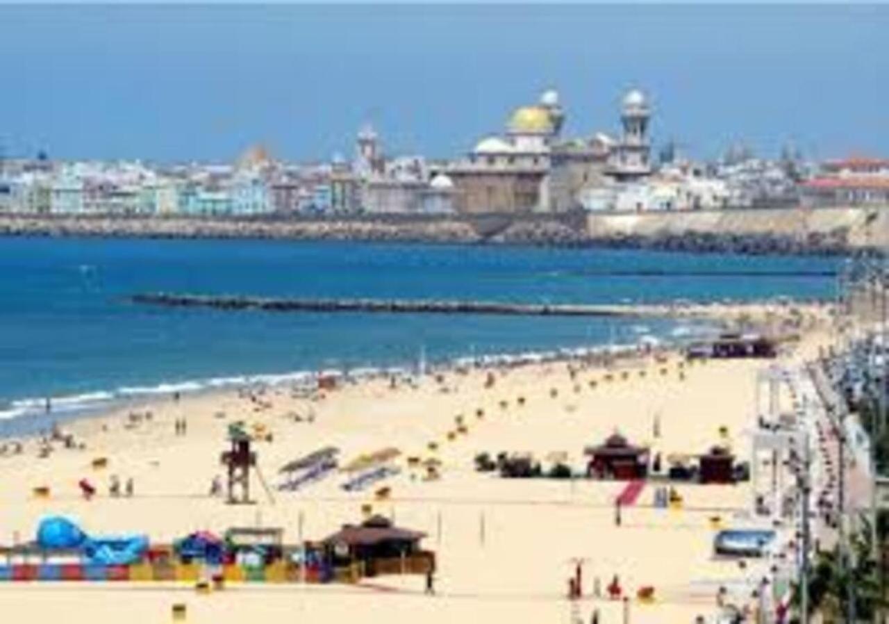 Paseo Maritimo De Cadiz Apartment Luaran gambar